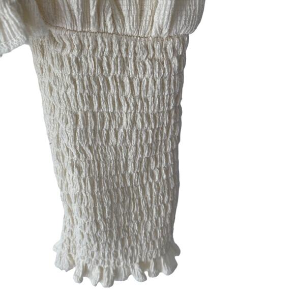 Anthropologie Smocked Puff Sleeve Ivory Cream Top size small Femine - Picture 6 of 11